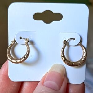 14kt Yellow Gold Diamond Cut Hoop Earrings Hallmarked 585 Tested 15.04kt